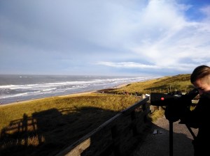 Folkert-Jan scant de zee af